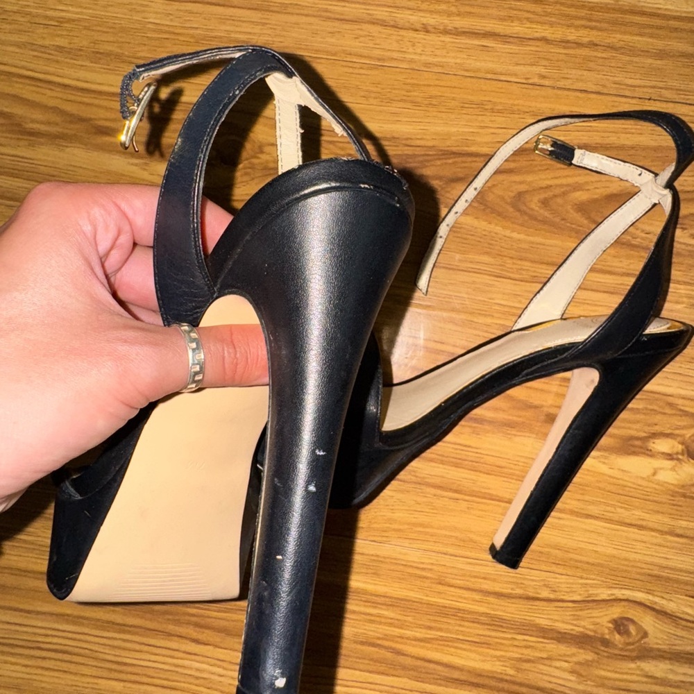 Guess Elegant Black Platform Heels - Picture 7 of 8